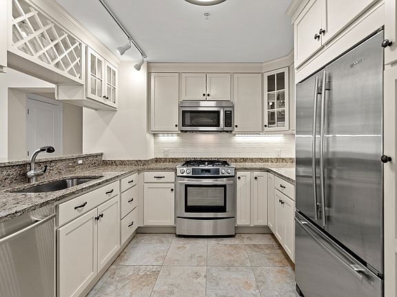 5th image of 88 Wharf St Unit 105