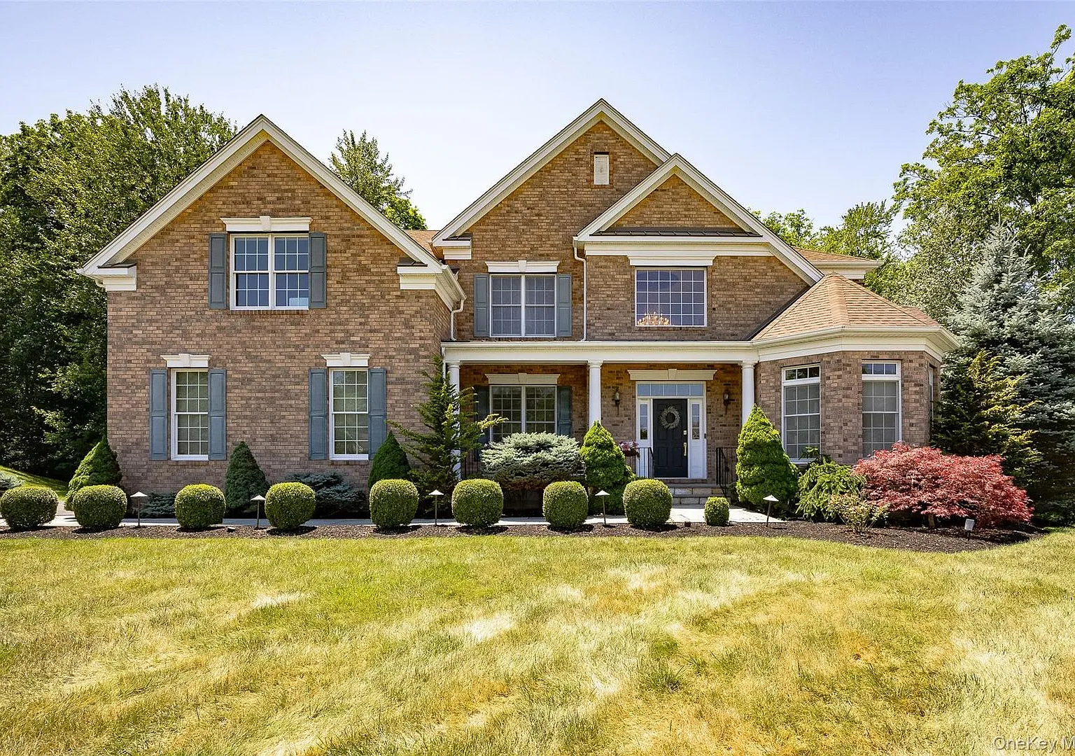 5 bed, 5.5 bath, 6888 sqft, $6,500 — Photo 1