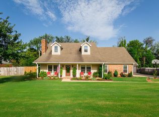 251 Oakview Cir, Killen, AL 35645