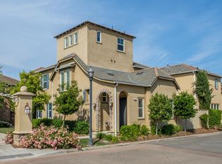 3842 Loyola Ln, Clovis, CA
