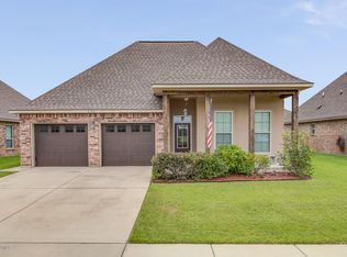224 Woodhaven Rd, Youngsville, LA 70592