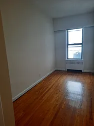 Rented by Green Line Realty