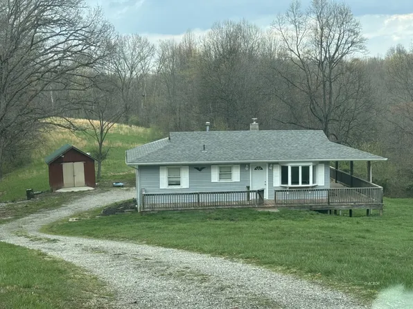 19200 Young Rd, Guysville, OH 45735