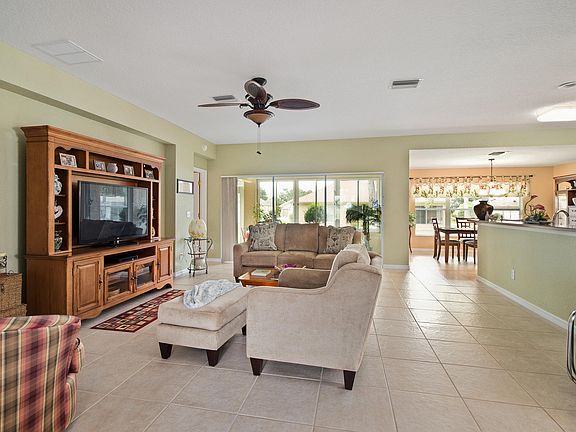 4th image of 13837 SE 93rd Cir