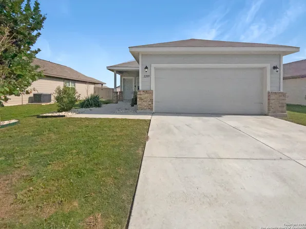 2209 Wirtz Bend, Seguin, TX 78155