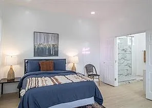 2318 Martin Luther King Jr Blvd — Photo 10