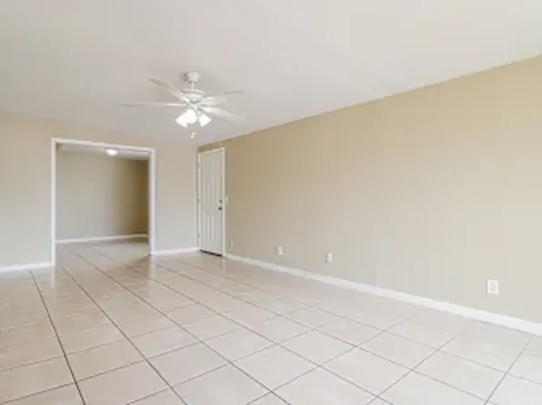 42933 Guyman Ave, Lancaster, CA 93536