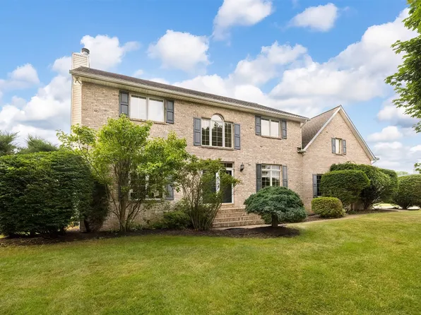 4031 Zimmerly Rd, Erie, PA 16506