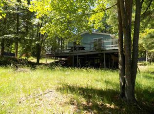 1025 Pineway Dr, Gladwin, MI 48624