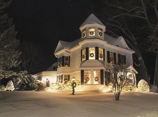 161 Maple St, Henniker, NH 03242