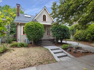 3416 SE Washington St, Portland, OR 97214