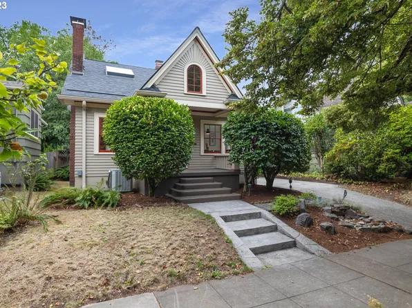 3416 SE Washington St, Portland, OR 97214