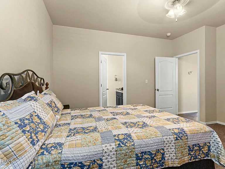 3909 Desert Dunes Dr — Photo 22