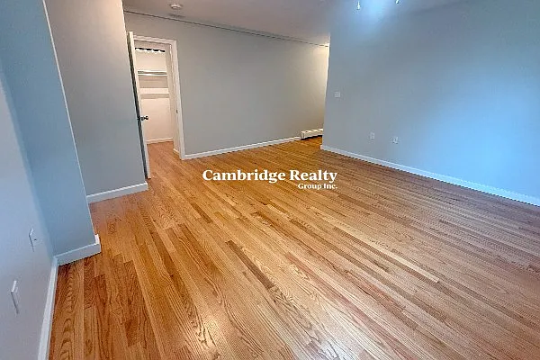 27-29 Lambert St #1T — Photo 8