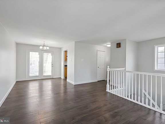 4th image of 8804 35th Ave