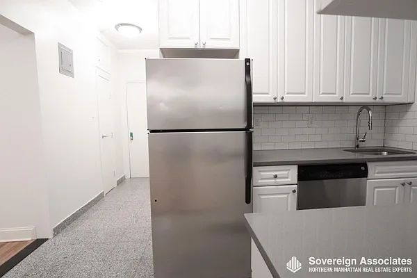 Rented by Sovereign Associates | media 17