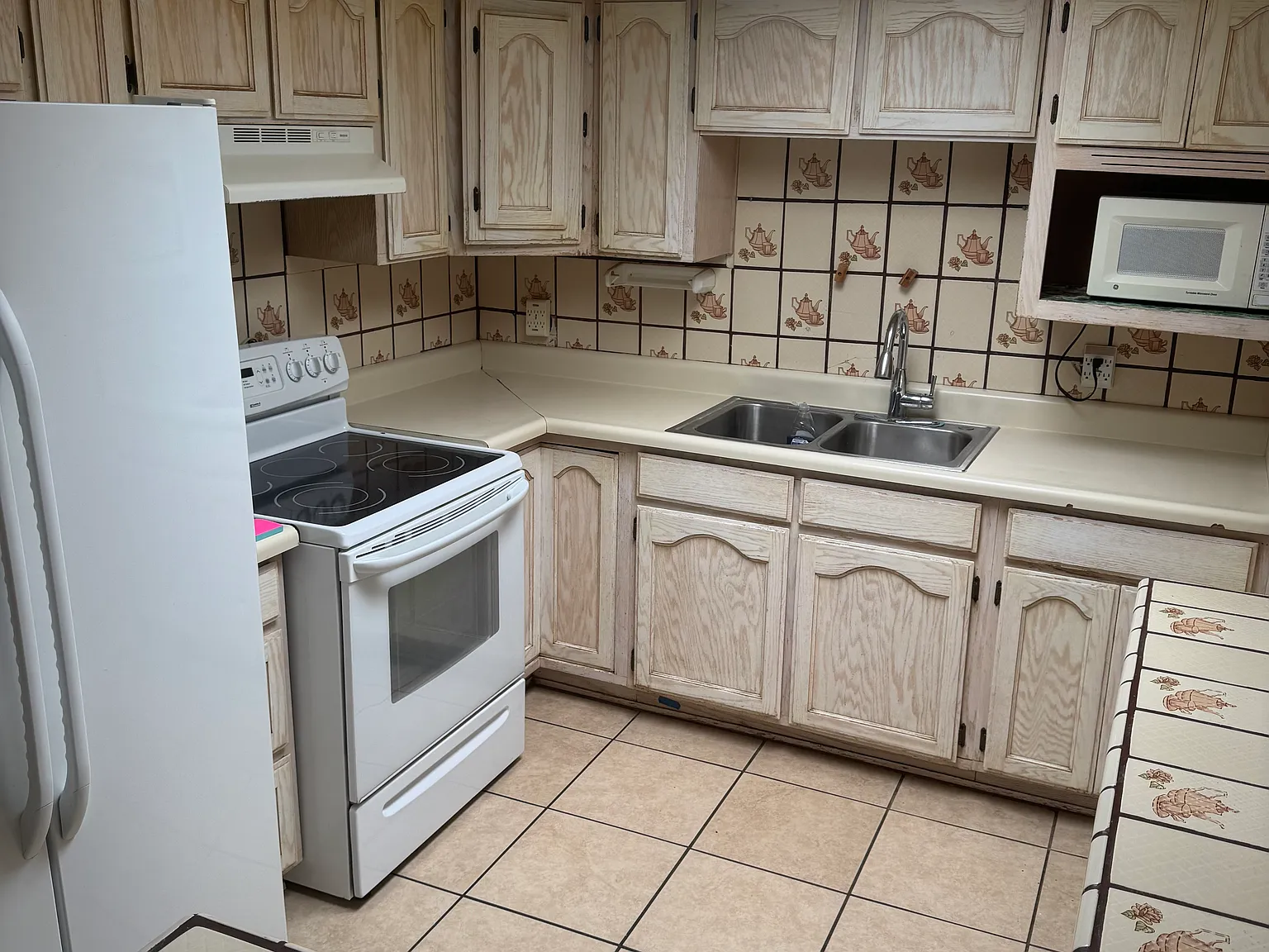 4 bed, 1443 sqft, $2,000 — Photo 3