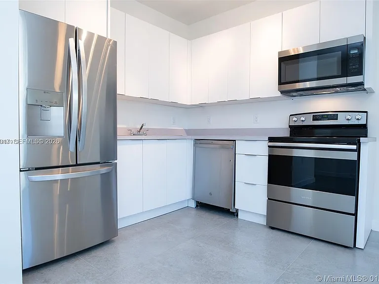 120 NE 71st St #3 — Photo 2