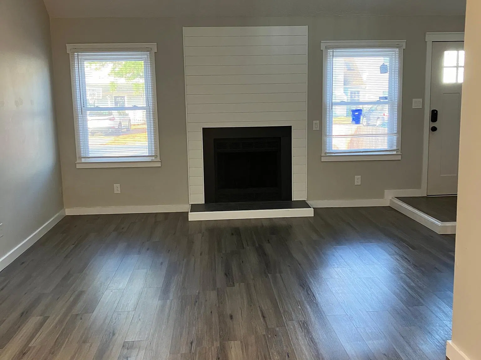 2 bed, 1084 sqft, $1,750 — Photo 2