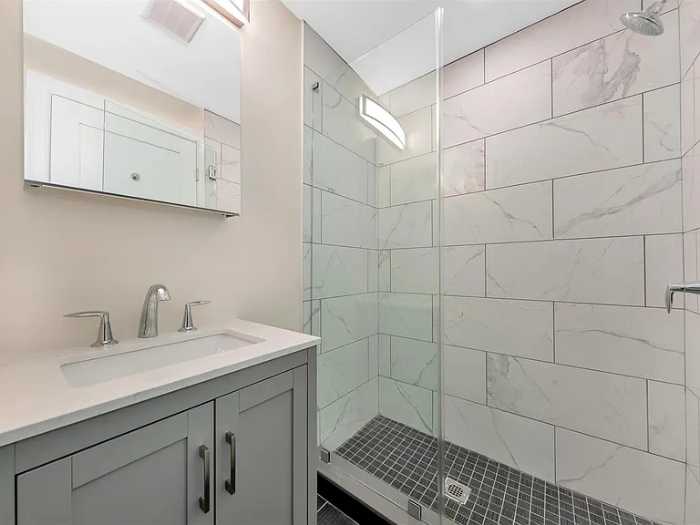 39 Wright Ave #1 — Photo 17