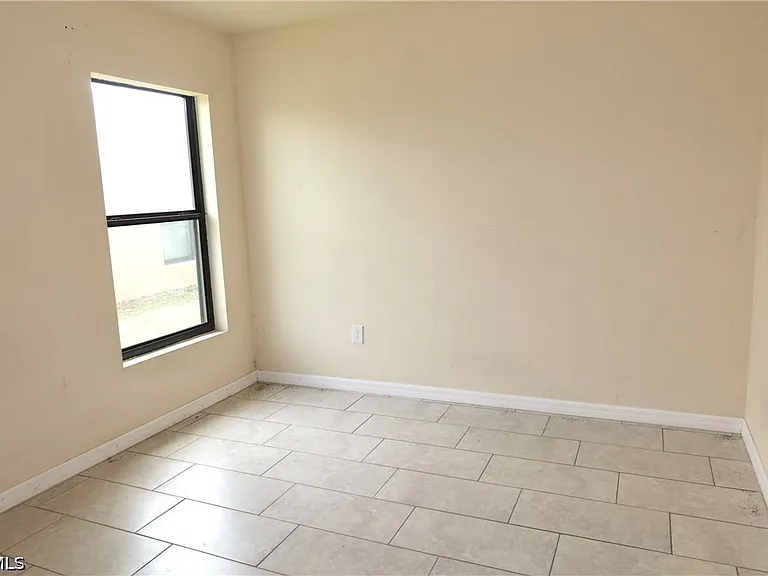 1109 Andalusia Blvd — Photo 10