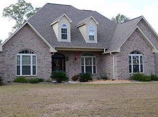 2038 Country Club Rd, McComb, MS 39648