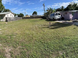 7838 Terrace Rd, Lake Worth, FL 33462