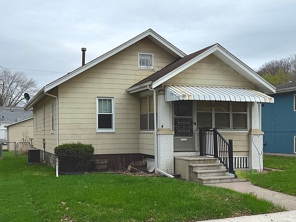 2nd image of 422 45th St