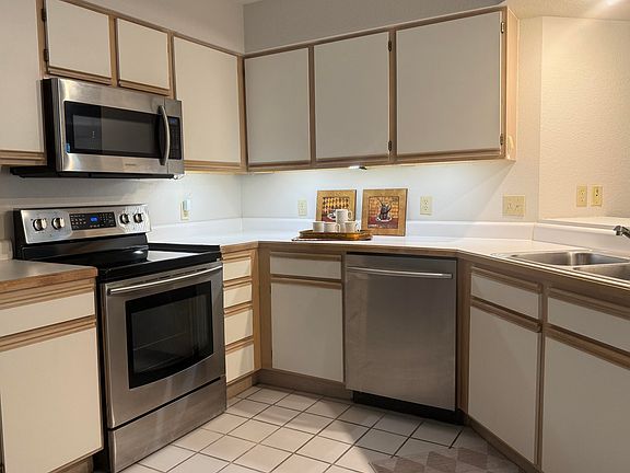 4th image of 255 Wimbledon Drive #6 BLDG 63