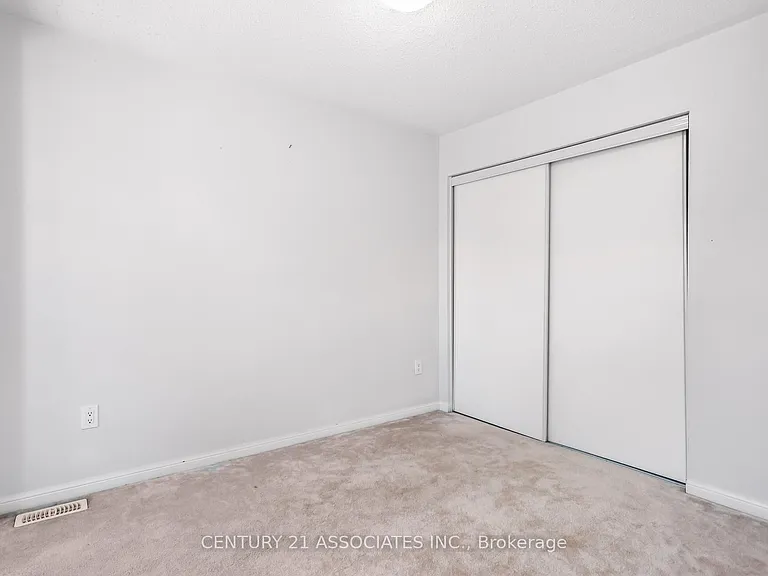 362 Cavanagh Ln — Photo 33