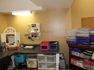 192 Royal Coachman Dr, Amsterdam, NY 12010