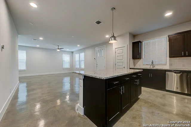 200 Melrose Pl #300 — Photo 2