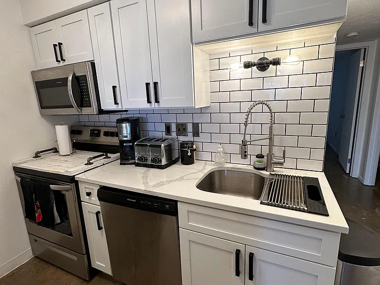 1845 Clayton Ave #108 — Photo 10