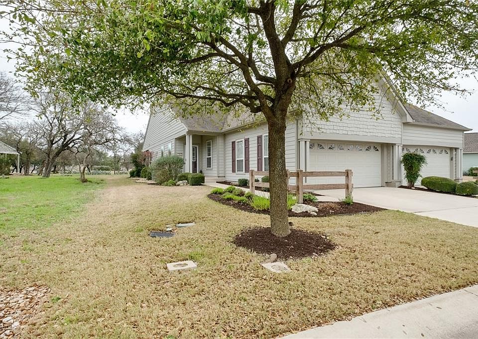 1st image of 134 Essex Ln