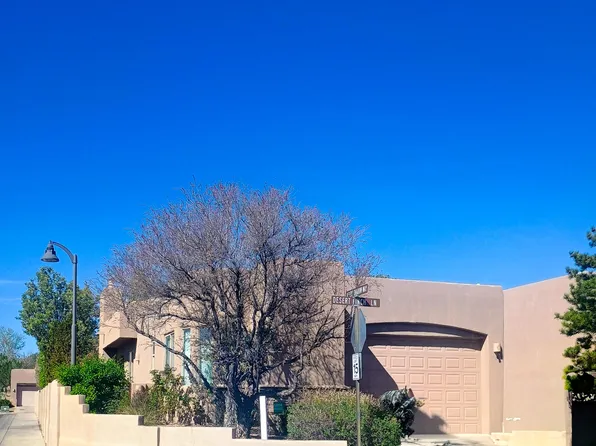 8815 Desert Finch Ln NE, Albuquerque, NM 87122