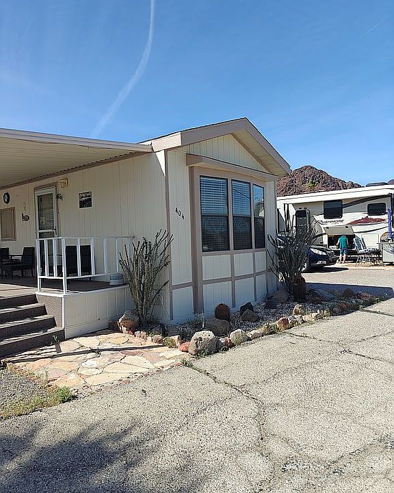 1st image of 268 Lake Shore Rd #404