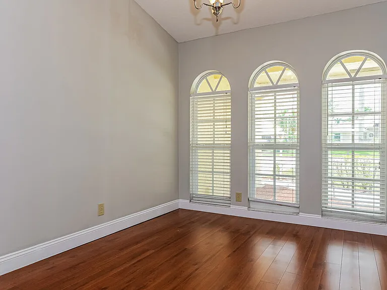 13515 Northumberland Cir — Photo 4