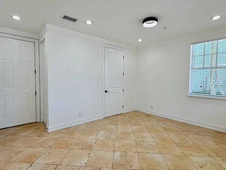 810 3rd Ave N #78 — Photo 11