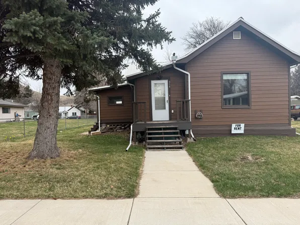 310 Bridge St, Belt, MT 59412