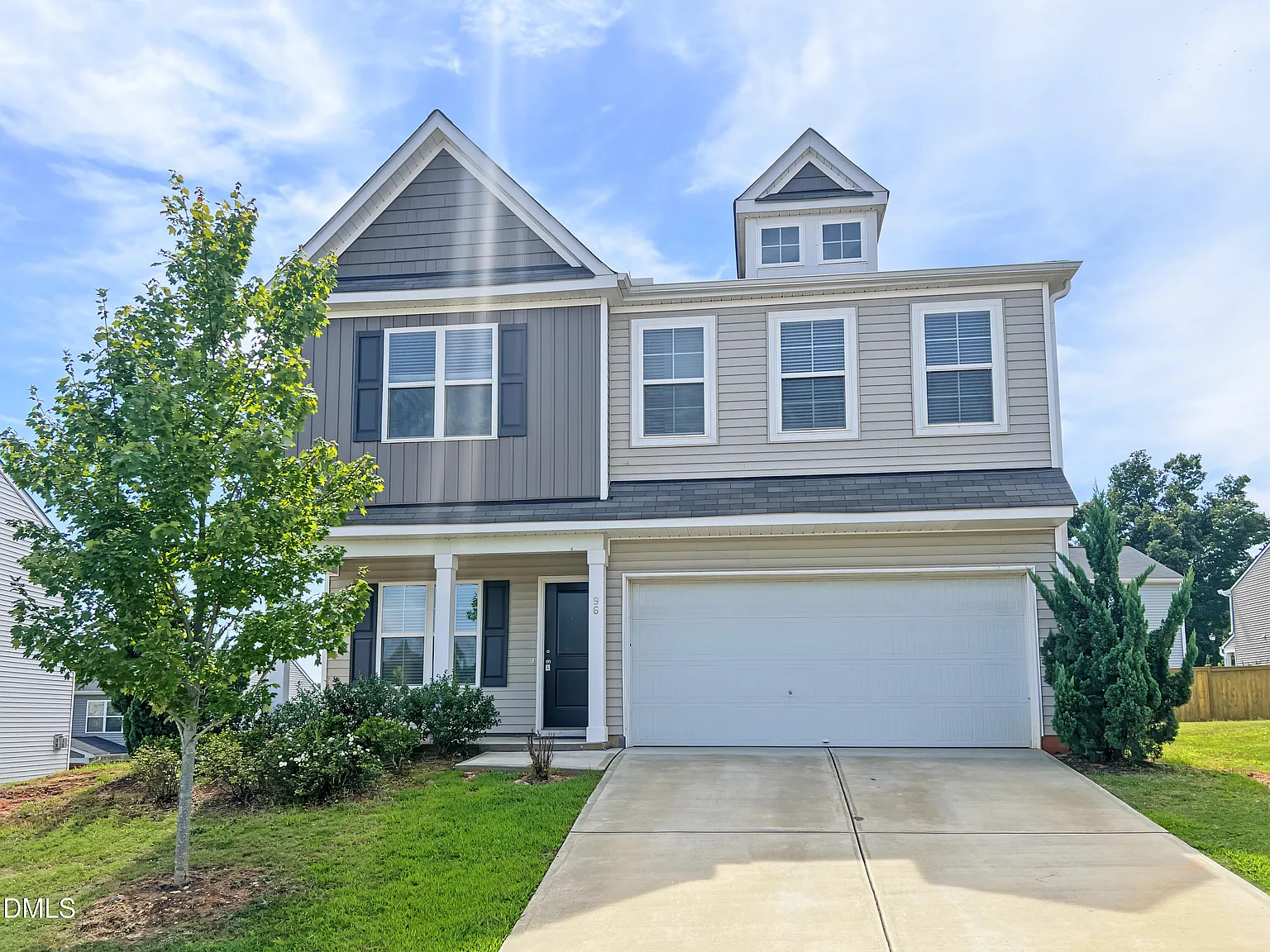 4 bed, 2.5 bath, 2237 sqft, $2,100 — Photo 1