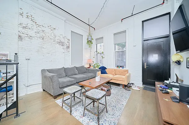 Rented by Living New York | media 1