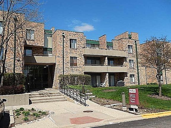 2nd image of 1931 Prairie Sq APT 318