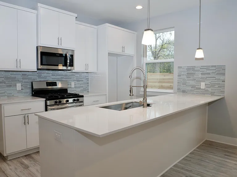 6713 Porter St #B — Photo 3
