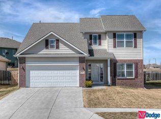 5722 N 151st St, Omaha, NE 68116