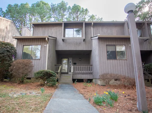 69 Fernwood Ln, Chapel Hill, NC 27516