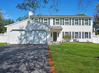 17 Bunker Hill Dr, Toms River, NJ 08755