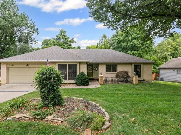 7921 Roe Ave, Prairie Village, KS 66208