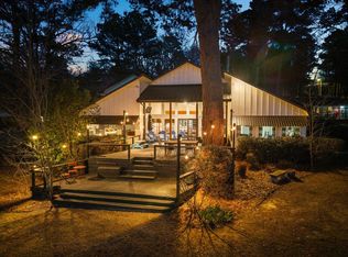 1805 E Lake Dr, Gladewater, TX 75647