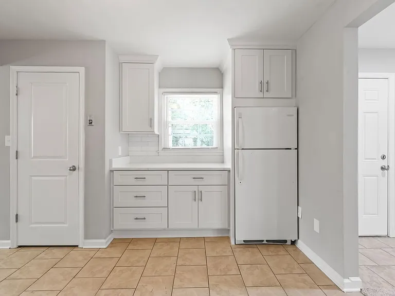 5054 Curtiswood Dr — Photo 8