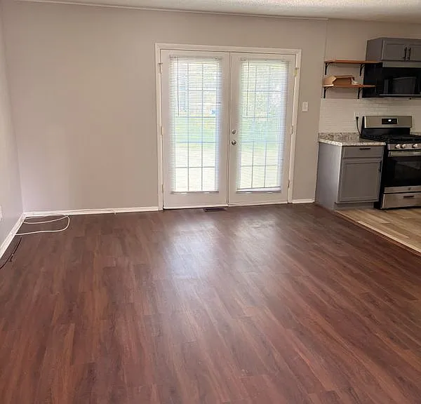 4076 Fox Island Dr — Photo 9